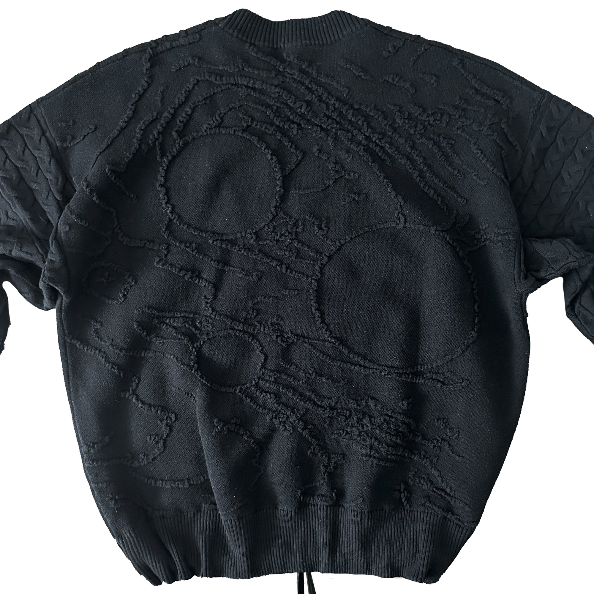 TERRAIN CABLE KNIT SWEATER IN BLACK